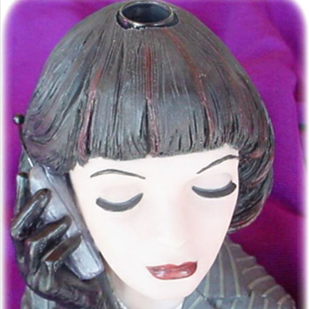 Cameo Girls 1998 Eve Dressed for Success Head Vase